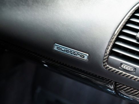 Used 2014 Audi R8 V10 image 6