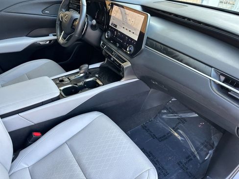 Used 2023 Lexus RX 350 w/ Accessory Package (Z1) AWD/4WD image 18