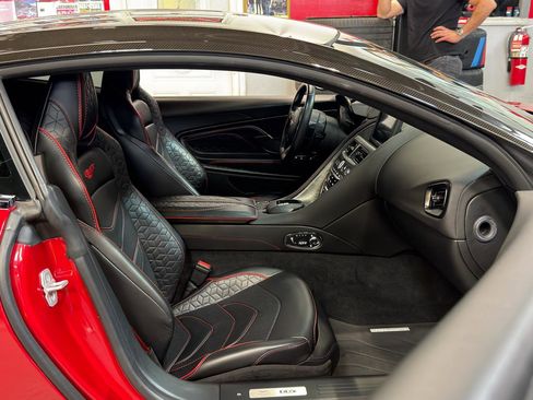 Used 2019 Aston Martin DBS Superleggera image 29