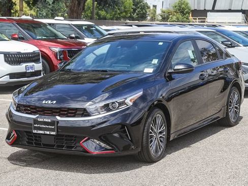 Certified 2024 Kia Forte GT-Line FWD image 4
