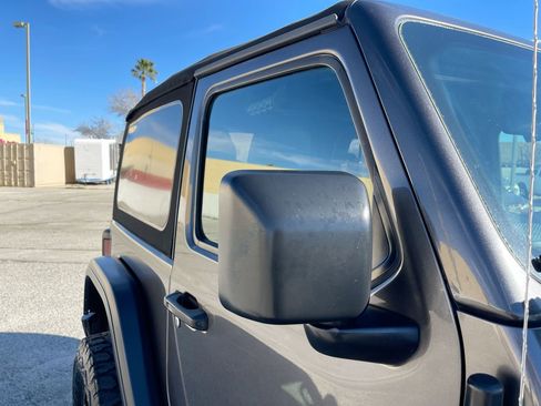 Used 2020 Jeep Wrangler Rubicon image 14