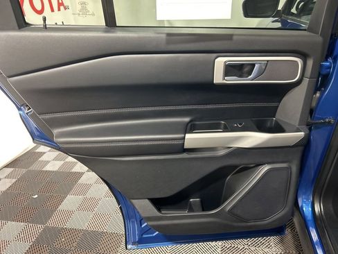 Used 2020 Ford Explorer XLT w/ Equipment Group 202A image 20