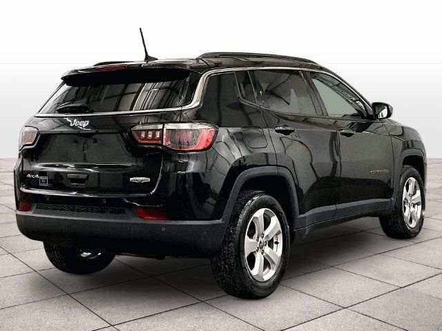 Used 2019 Jeep Compass Latitude w/ Popular Equipment Group AWD/4WD image 11