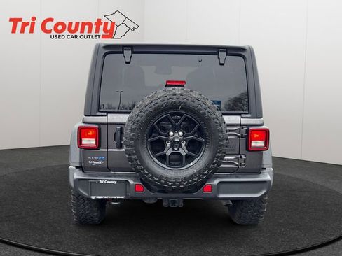 Used 2025 Jeep Wrangler Willys 4xe image 7