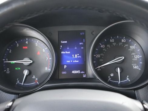 Used 2018 Toyota C-HR XLE FWD image 14