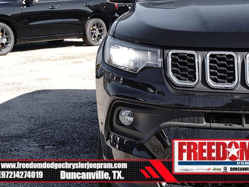 New 2026 Jeep Compass Latitude image 43