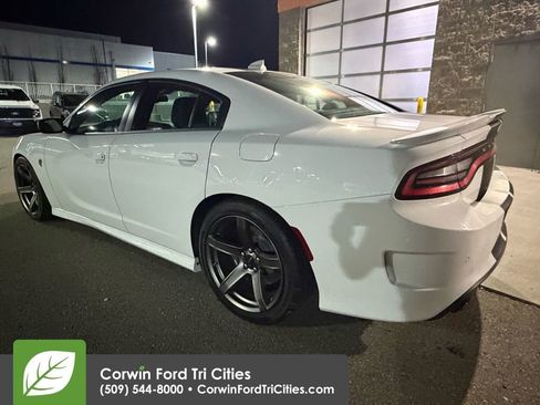 Used 2018 Dodge Charger SRT Hellcat w/ Harman/Kardon Audio Group image 8