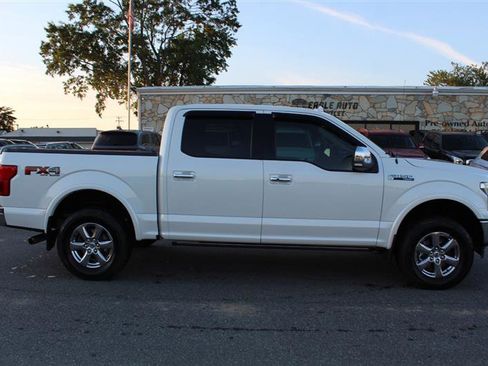 Used 2018 Ford F150 Lariat w/ Equipment Group 502A Luxury AWD/4WD image 8