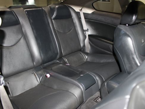 Used 2014 INFINITI Q60 Journey w/ Premium Package RWD image 34