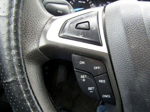 Used 2016 Ford Fusion SE FWD image 20