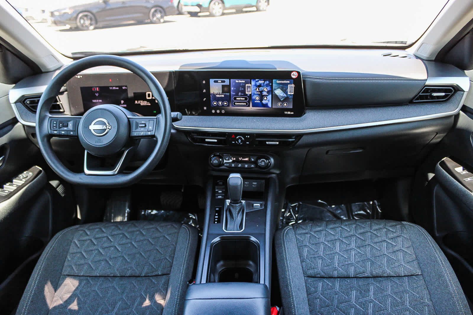 Used 2026 Nissan Kicks SV w/ SV Premium Package AWD/4WD image 11