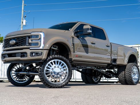 New 2026 Ford F450 Platinum w/ Platinum Plus Package image 8