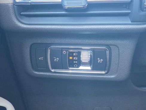 Used 2022 Lincoln Corsair FWD w/ Equipment Group 101A image 25