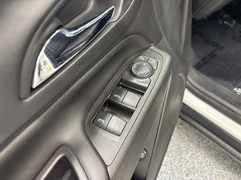 Used 2019 Chevrolet Equinox LT AWD/4WD image 28