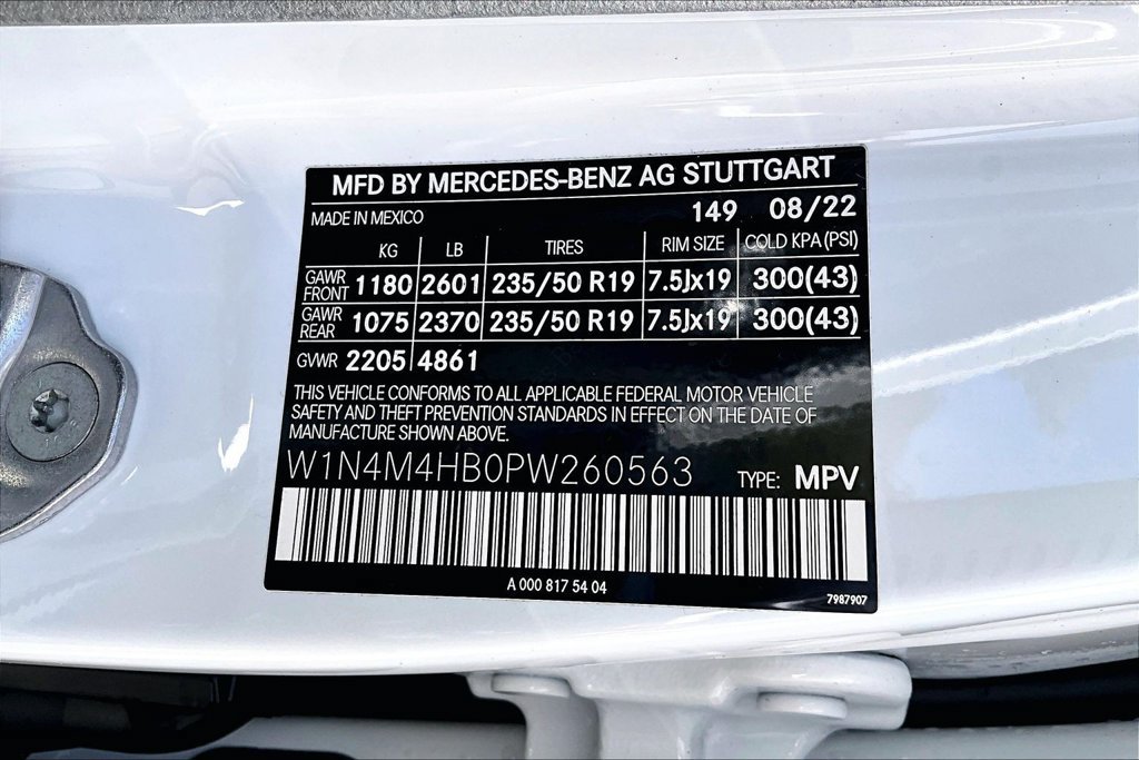 Used 2023 Mercedes-Benz GLB 250 4MATIC image 35