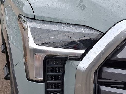 New 2026 Toyota Tundra Limited AWD/4WD image 9