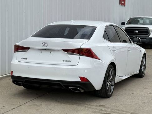 Used 2019 Lexus IS 300 F Sport w/ F Sport Package image 4