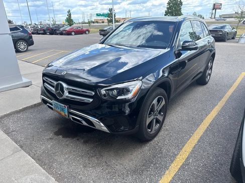 Used 2022 Mercedes-Benz GLC 300 4MATIC image 3