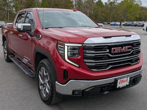 Used 2023 GMC Sierra 1500 SLT w/ SLT Premium Package AWD/4WD image 3