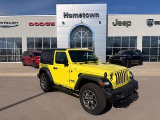 Used 2024 Jeep Wrangler Sport video 1