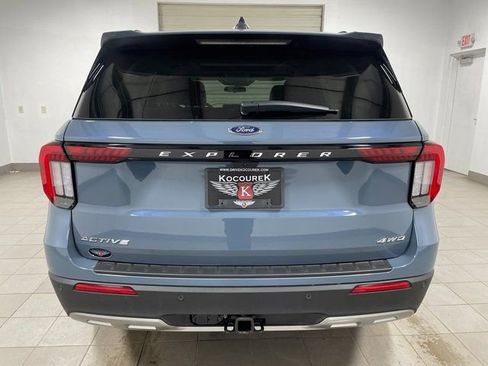 New 2026 Ford Explorer Active w/ Active Comfort Package AWD/4WD image 5