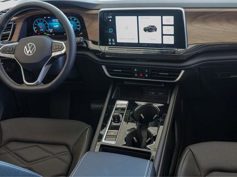 New 2026 Volkswagen Atlas SE image 23