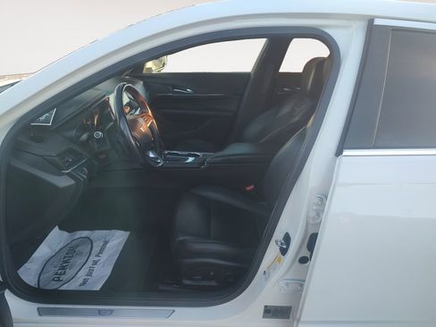 Used 2020 Cadillac CT4 Premium Luxury RWD image 9