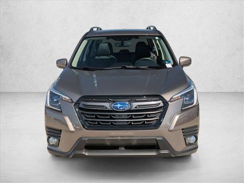 Used 2023 Subaru Forester Limited w/ Popular Package #2 AWD/4WD image 2