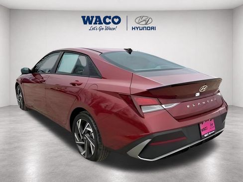 Used 2025 Hyundai Elantra Sport FWD image 7