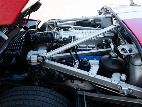 Used 2005 Ford GT RWD image 64