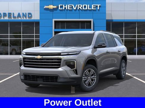 New 2026 Chevrolet Traverse LT w/ Driver Confidence Package image 7