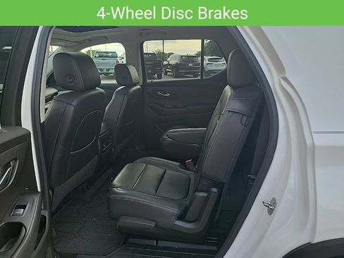 Used 2020 Chevrolet Traverse RS w/ LPO, Floor Liner Package AWD/4WD image 21