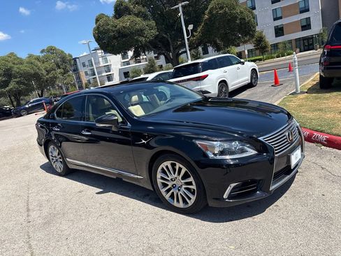 Used 2014 Lexus LS 460 w/ Comfort Package RWD image 7
