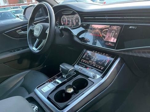 Used 2019 Audi Q8 Prestige AWD/4WD image 26