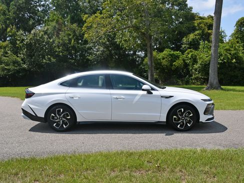 Used 2025 Hyundai Sonata SEL FWD image 5