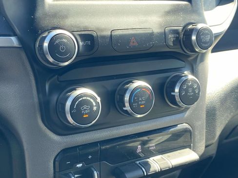 Used 2022 RAM 2500 Big Horn image 19