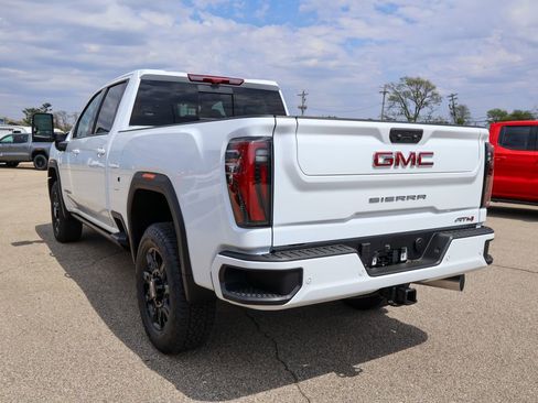 New 2026 GMC Sierra 3500 AT4 w/ AT4 Premium Plus Package AWD/4WD image 31