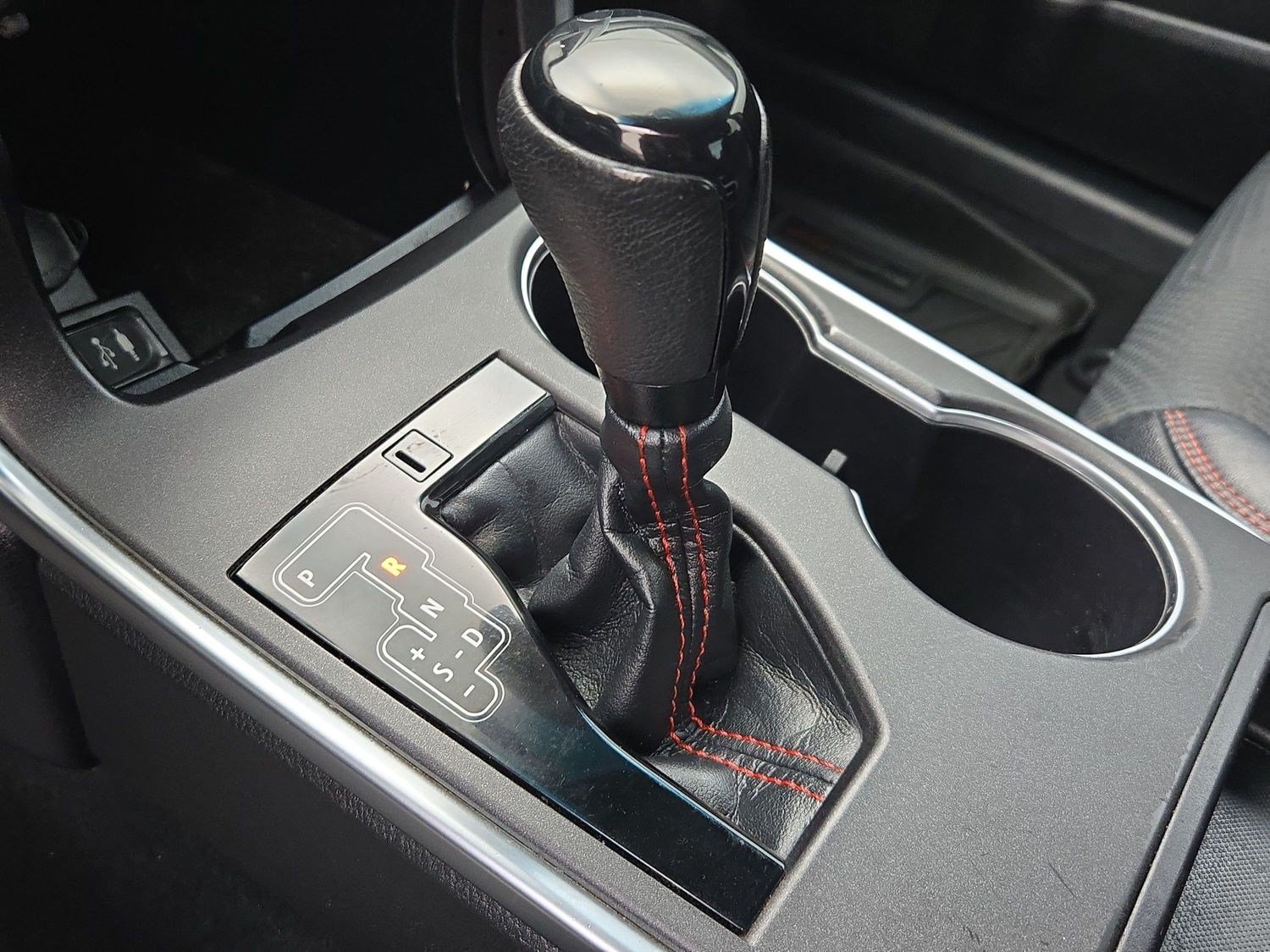 Used 2017 Toyota Camry SE FWD image 23