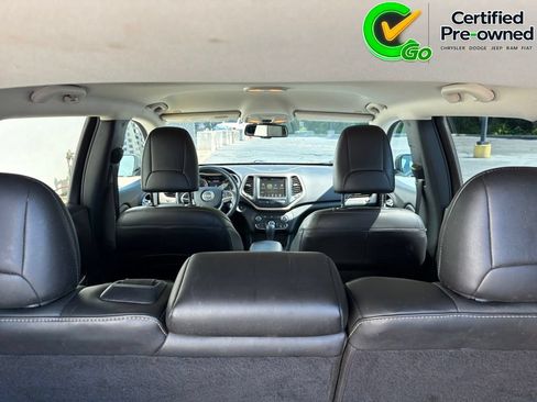 Certified 2018 Jeep Cherokee Limited FWD image 20