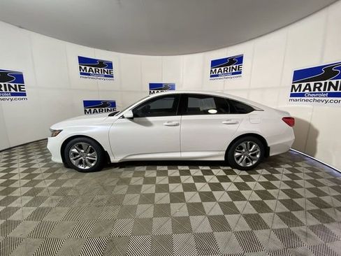 Used 2020 Honda Accord LX image 10