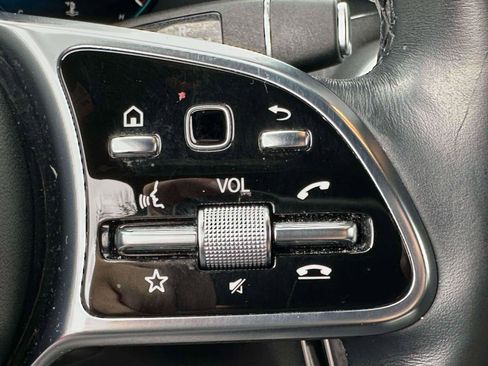 Certified 2022 Mercedes-Benz GLC 300 4MATIC image 20