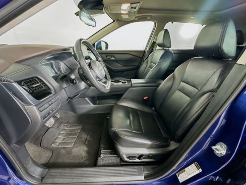 Used 2023 Nissan Rogue SL w/ SL Premium Package image 13