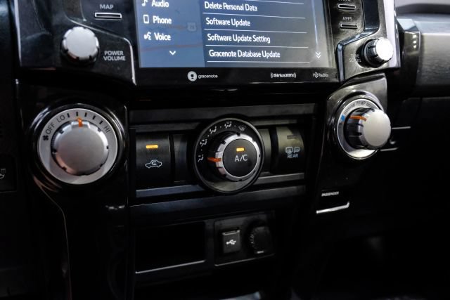 Used 2023 Toyota 4Runner TRD Off-Road Premium w/ Off Road Premium Plus Package AWD/4WD image 36
