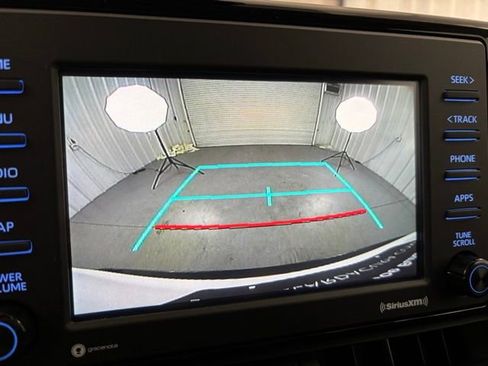 Used 2021 Toyota RAV4 XLE image 18