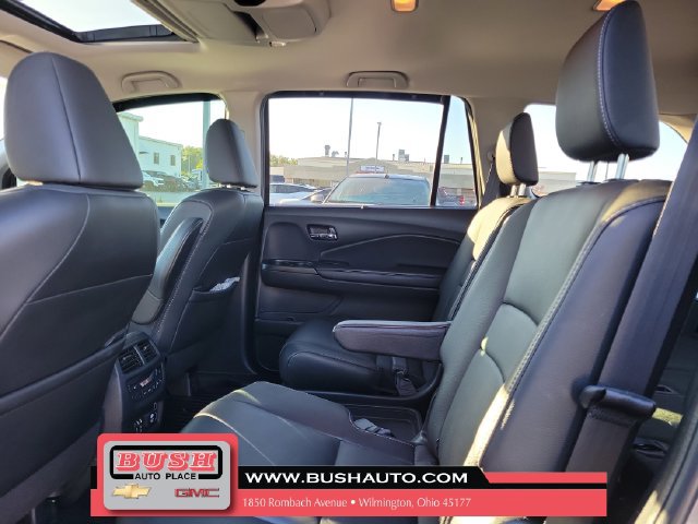 Used 2021 Honda Pilot Touring image 11