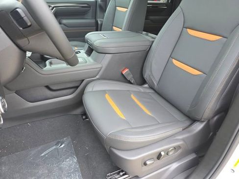 New 2026 GMC Sierra 3500 AT4 w/ AT4 Premium Plus Package AWD/4WD image 26