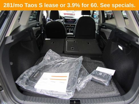 New 2024 Volkswagen Taos SE AWD/4WD image 9