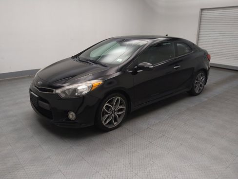 Used 2016 Kia Forte Koup SX w/ SX Premium Package image 2