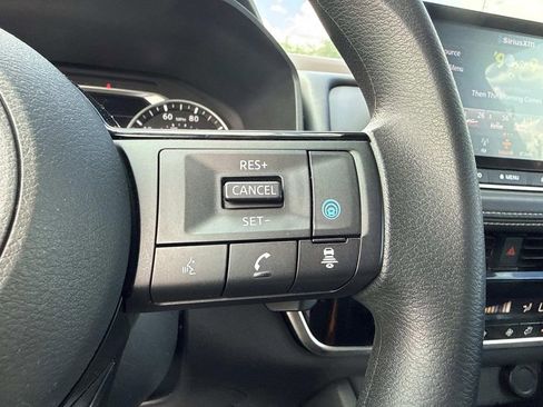 Certified 2021 Nissan Rogue SV image 30