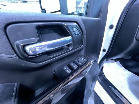Used 2022 Chevrolet Silverado 2500 LT w/ All Star Edition AWD/4WD image 12
